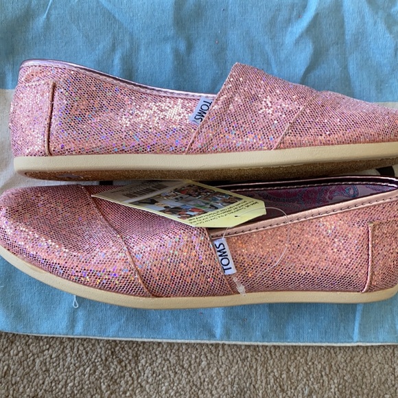 Pink Hologram Toms - Picture 4 of 5